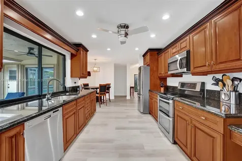 9780 NW 5th Court Coral Springs FL 33071