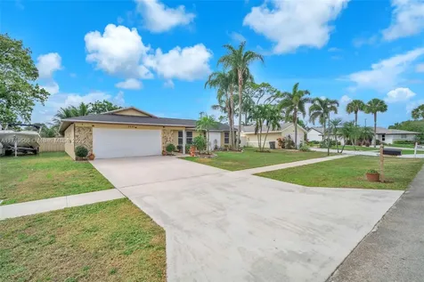 5440 Benjamin Avenue Boynton Beach FL 33472