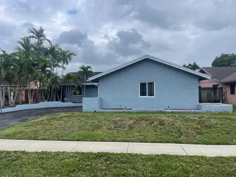 7522 SW 6th Street North Lauderdale FL 33068