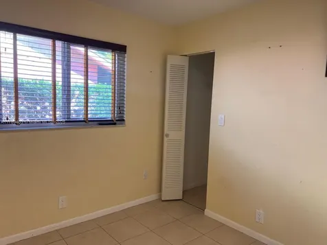 7522 SW 6th Street North Lauderdale FL 33068