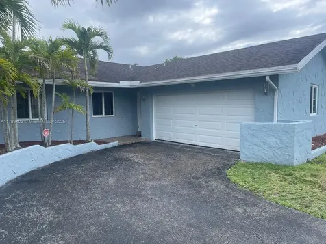 7522 SW 6th Street North Lauderdale FL 33068