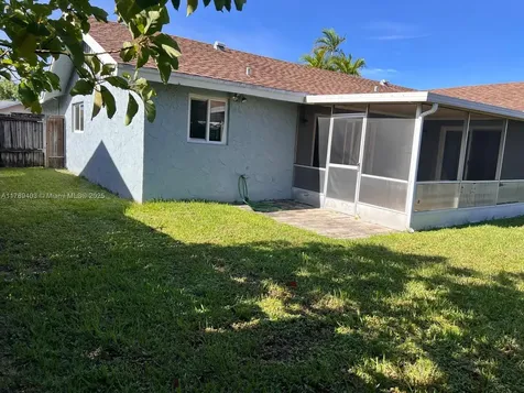 7522 SW 6th Street North Lauderdale FL 33068