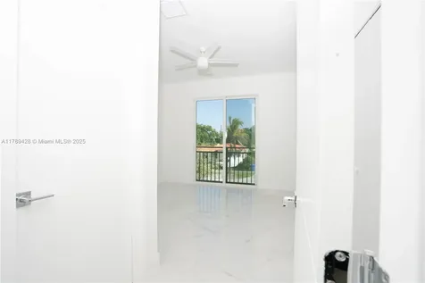 900 SW 24th Road Miami FL 33129