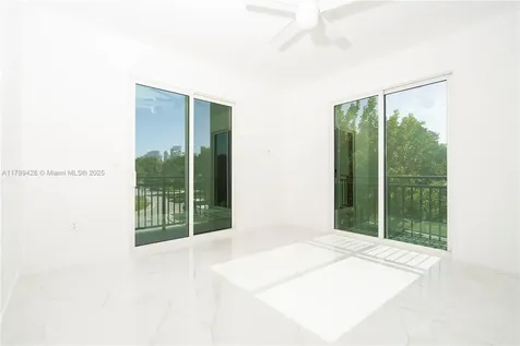 900 SW 24th Road Miami FL 33129
