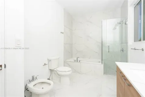 900 SW 24th Road Miami FL 33129