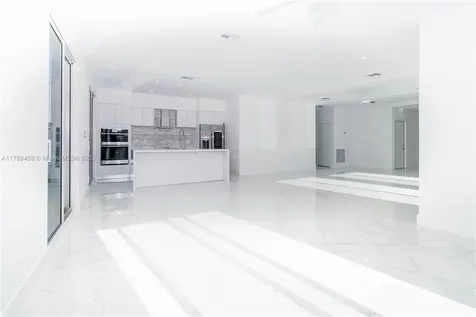 900 SW 24th Road Miami FL 33129