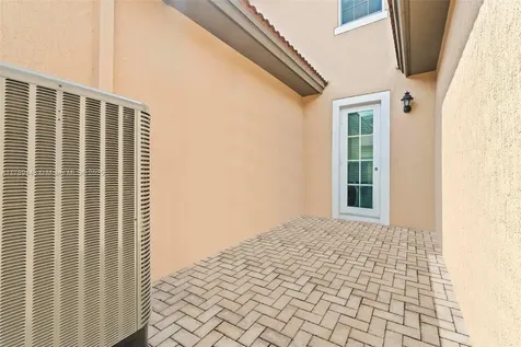 14637 SW 15th Street Pembroke Pines FL 33027