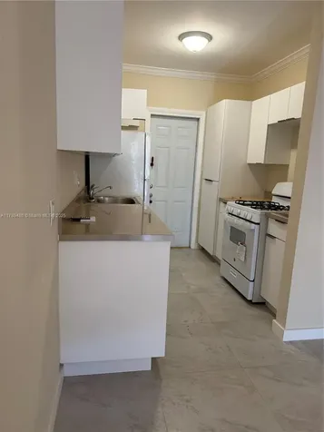 17051 NE 23rd Avenue North Miami Beach FL 33160