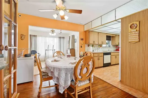 2730 SW 66th Terrace Miramar FL 33023