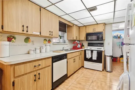 2730 SW 66th Terrace Miramar FL 33023