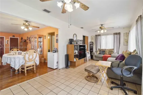 2730 SW 66th Terrace Miramar FL 33023