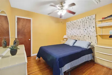 2730 SW 66th Terrace Miramar FL 33023