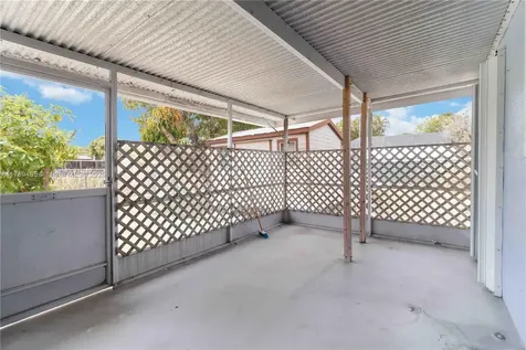 2730 SW 66th Terrace Miramar FL 33023