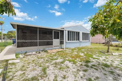 2730 SW 66th Terrace Miramar FL 33023