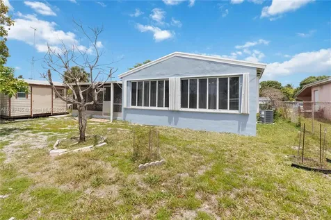 2730 SW 66th Terrace Miramar FL 33023