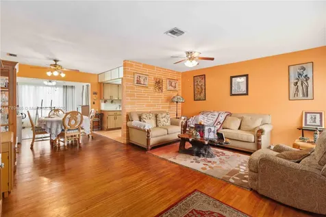 2730 SW 66th Terrace Miramar FL 33023