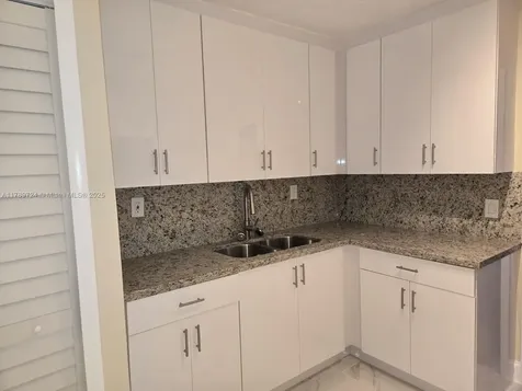 6308 Cleveland Street Hollywood FL 33024