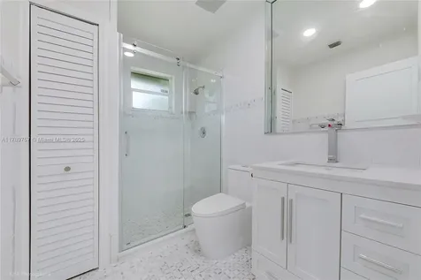 8400 SW 184th Lane Cutler Bay FL 33157