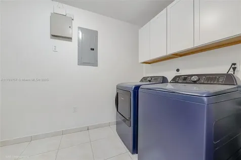 8400 SW 184th Lane Cutler Bay FL 33157