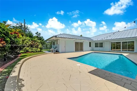 8400 SW 184th Lane Cutler Bay FL 33157