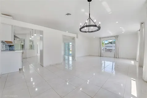 8400 SW 184th Lane Cutler Bay FL 33157