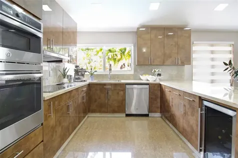 15462 SW 147th Street Miami FL 33196