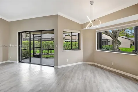 129 Chelsea Lane Plantation FL 33324