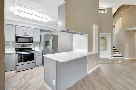 129 Chelsea Lane Plantation FL 33324