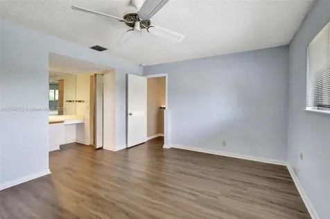 129 Chelsea Lane Plantation FL 33324