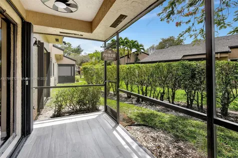 129 Chelsea Lane Plantation FL 33324