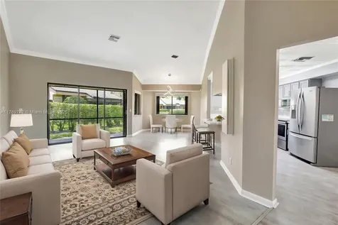 129 Chelsea Lane Plantation FL 33324
