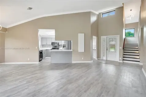 129 Chelsea Lane Plantation FL 33324