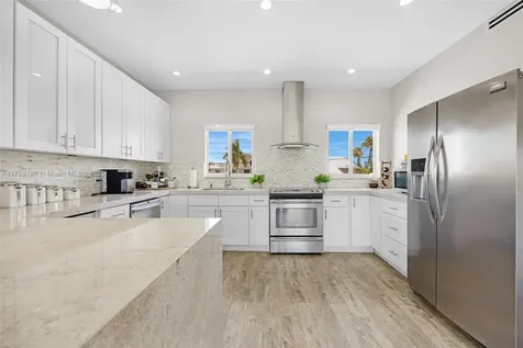 202 Atlantic Boulevard Key Largo FL 33037