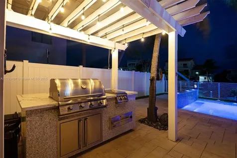202 Atlantic Boulevard Key Largo FL 33037