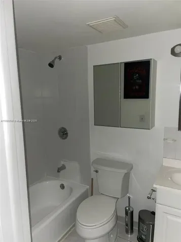 546 SW 1st Street Miami FL 33130