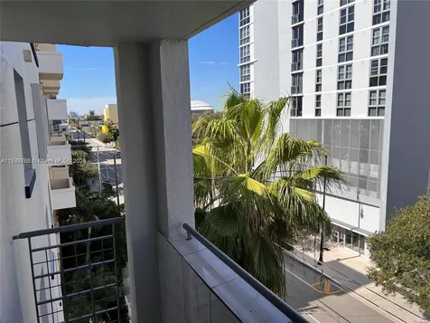546 SW 1st Street Miami FL 33130