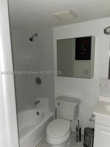 546 SW 1st Street Miami FL 33130