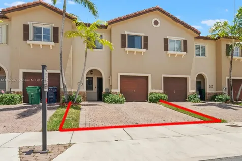 21937 SW 88th Path Cutler Bay FL 33190