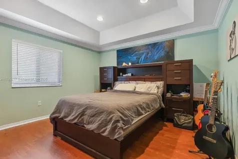 21937 SW 88th Path Cutler Bay FL 33190