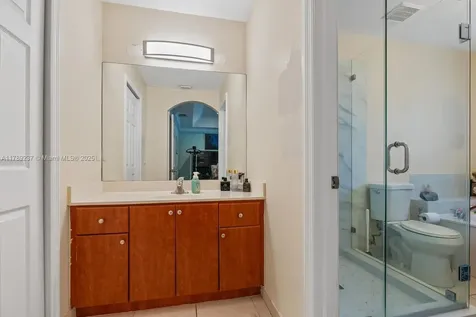 21937 SW 88th Path Cutler Bay FL 33190