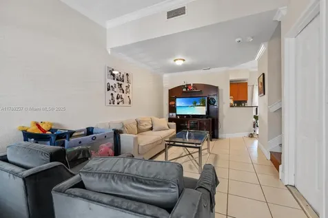 21937 SW 88th Path Cutler Bay FL 33190