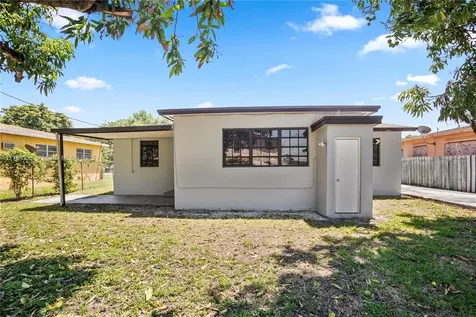 3171 NW 48th Street Miami FL 33142