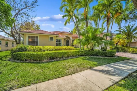 3739 Oak Ridge Circle Weston FL 33331