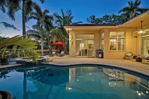 3739 Oak Ridge Circle Weston FL 33331
