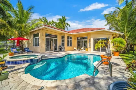 3739 Oak Ridge Circle Weston FL 33331