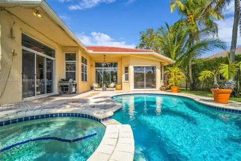3739 Oak Ridge Circle Weston FL 33331