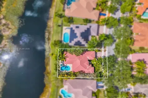 3739 Oak Ridge Circle Weston FL 33331