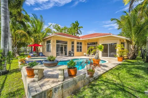 3739 Oak Ridge Circle Weston FL 33331