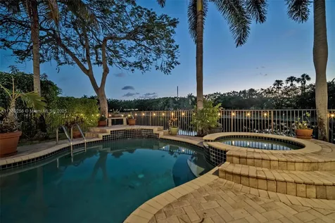 3739 Oak Ridge Circle Weston FL 33331