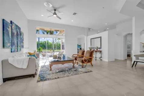 3739 Oak Ridge Circle Weston FL 33331